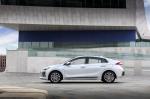 Hyundai IONIQ hybrid 2016 года (UK)